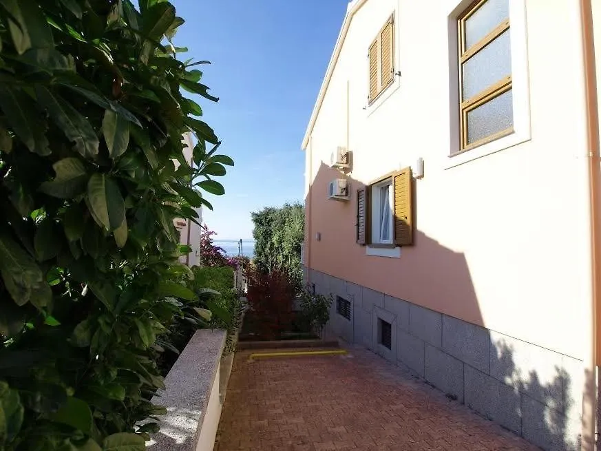 Apartment In Kozino With Sea View, Terrace, Air Conditioning, Wifi