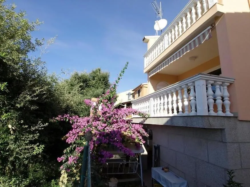 Apartment In Kozino With Sea View, Terrace, Air Conditioning, Wifi 0*,
